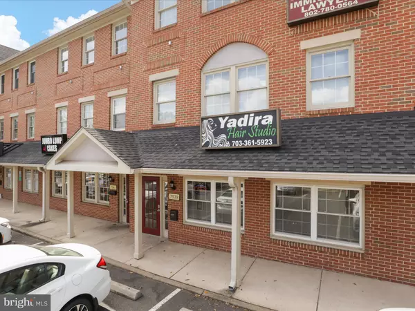 Manassas, VA 20109,7539 PRESIDENTIAL LN #35-G