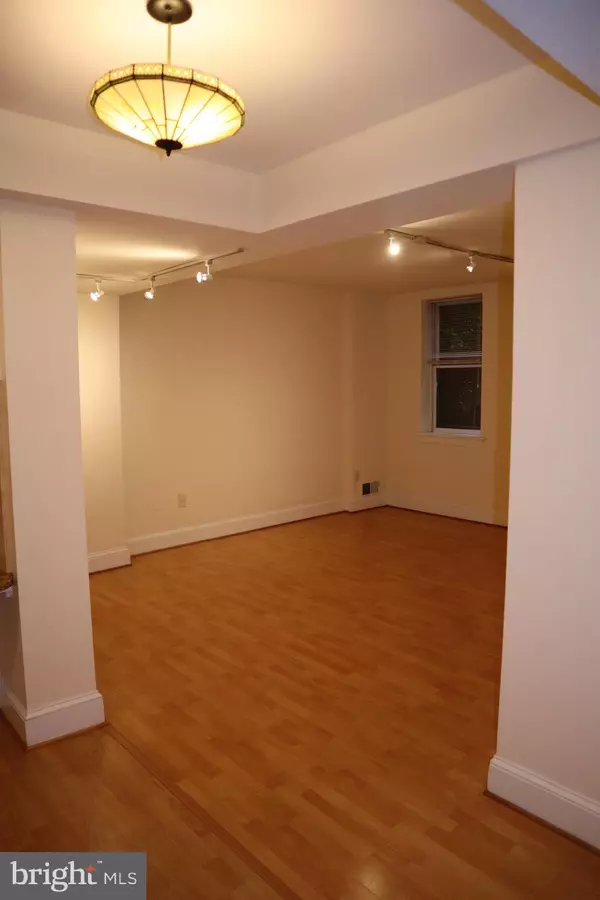 Washington, DC 20009,1835 NW 16TH ST NW #1