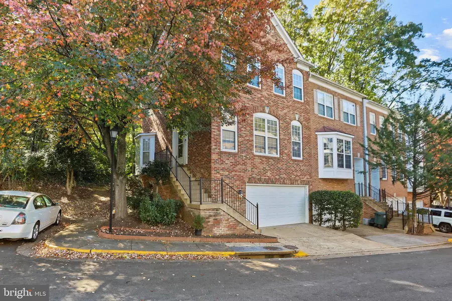 7725 HERITAGE WOODS WAY, Annandale, VA 22003