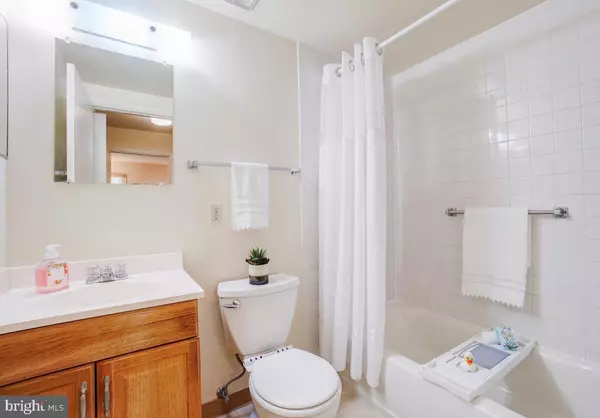 Silver Spring, MD 20906,3314 CHISWICK CT #62-1G