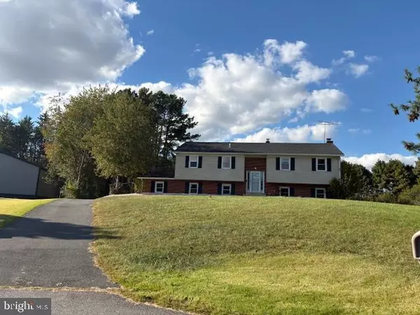 14 WHITE OAK DR, Middletown, DE 19709