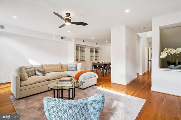 Washington, DC 20008,2646 WOODLEY PL NW #1/2