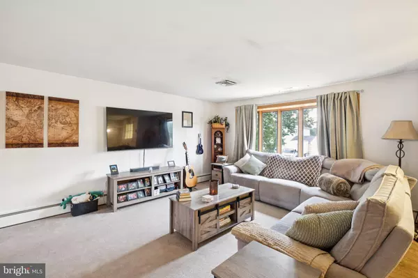 Bensalem, PA 19020,1319 ROSALIE AVE