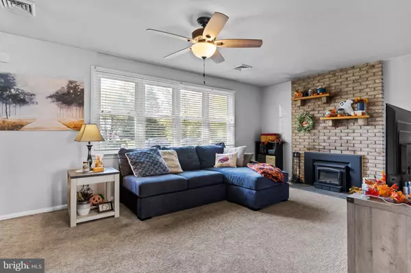 Dillsburg, PA 17019,103 MAPLE ST