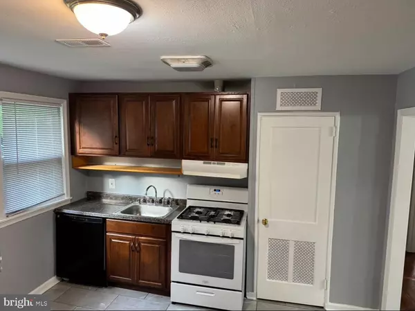 Oxon Hill, MD 20745,6615 SAINT BARNABAS RD