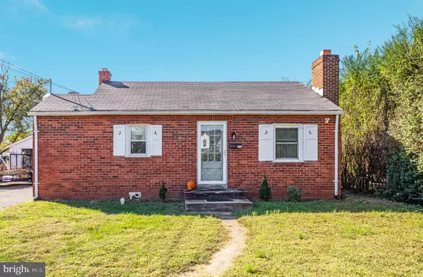 Front Royal, VA 22630,514 MANASSAS AVE