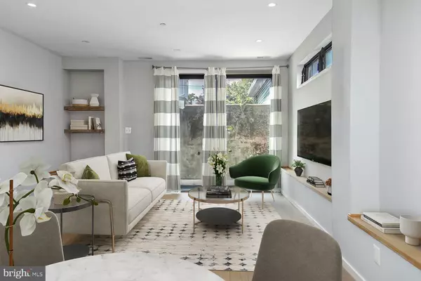 Washington, DC 20002,706 16TH ST NE #1