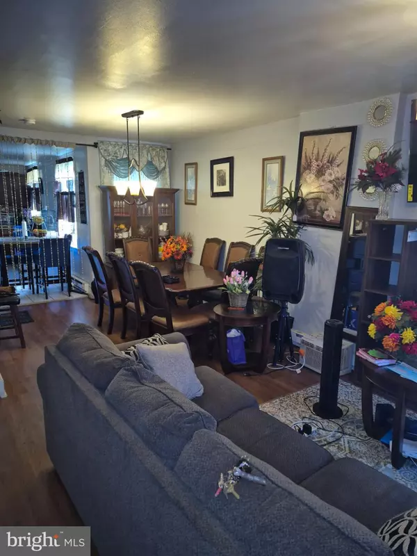 Lancaster, PA 17603,533 POPLAR ST