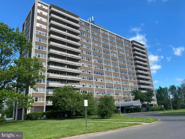 1111 BARCLAY TOWERS, Cherry Hill, NJ 08034