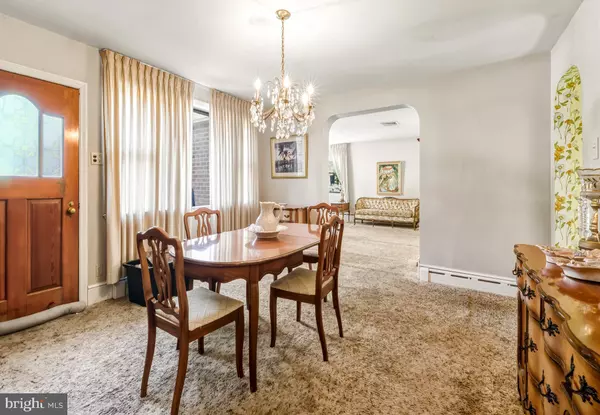 Somerdale, NJ 08083,715 W SOMERDALE RD