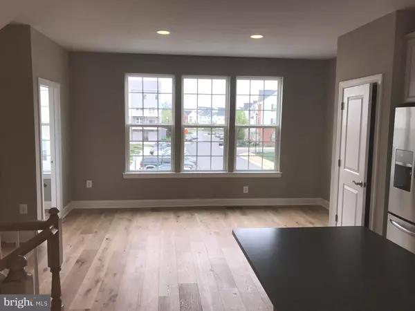 Gainesville, VA 20155,13913 GARY FISHER TRL