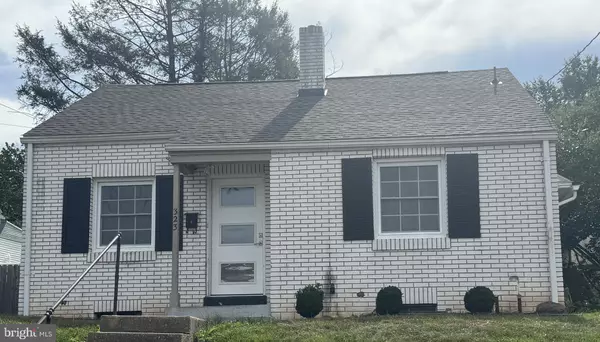 Ephrata, PA 17522,323 LINCOLN AVE