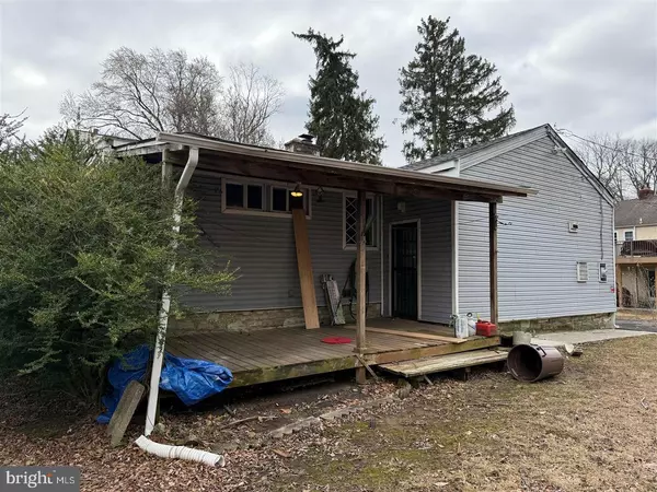 Elkins Park, PA 19027,8002 IVY LN