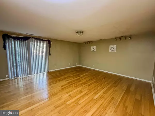 Sicklerville, NJ 08081,58 VANDERBILT CT