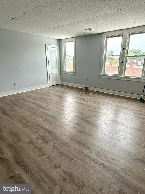 Merchantville, NJ 08109,19 W PARK AVE #3W