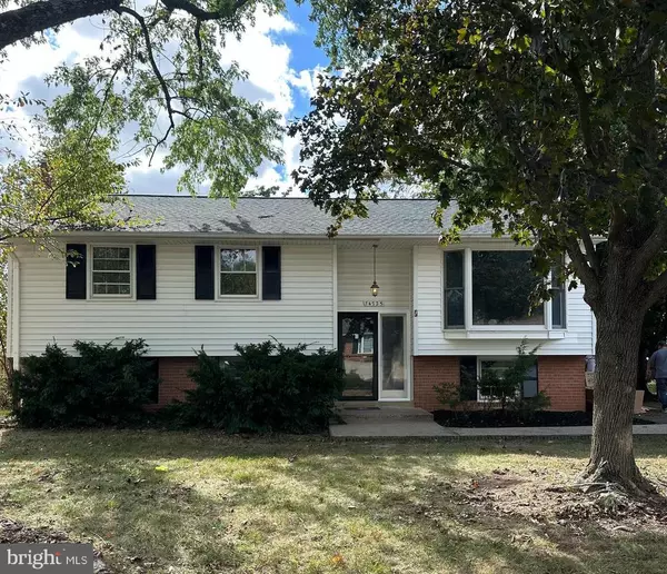 14725 LOCK DR, Centreville, VA 20120