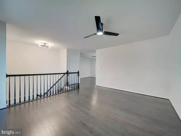 Centreville, VA 20120,14725 LOCK DR