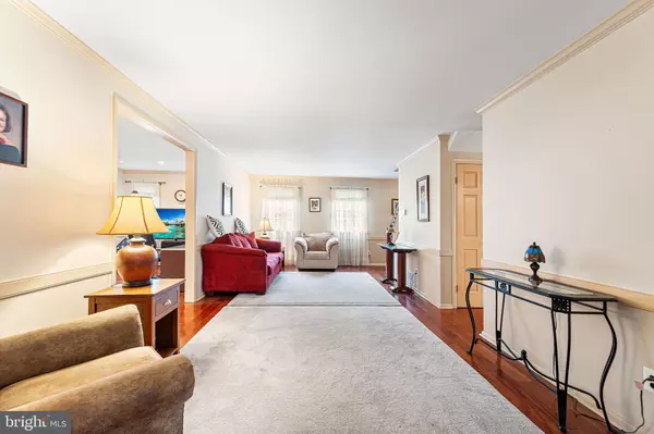 West Deptford, NJ 08093,541 ELBERNE AVE