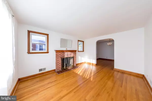 Baltimore, MD 21236,8929 YVONNE AVE