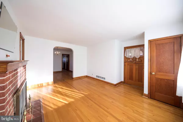 Baltimore, MD 21236,8929 YVONNE AVE