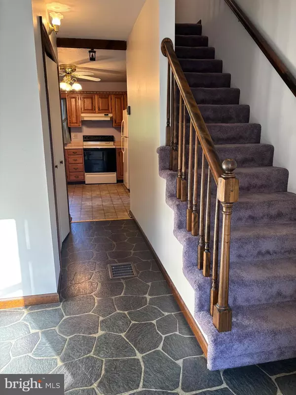 Ephrata, PA 17522,474 N MAPLE ST