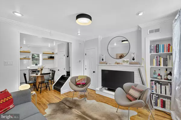 Philadelphia, PA 19147,515 S JUNIPER ST