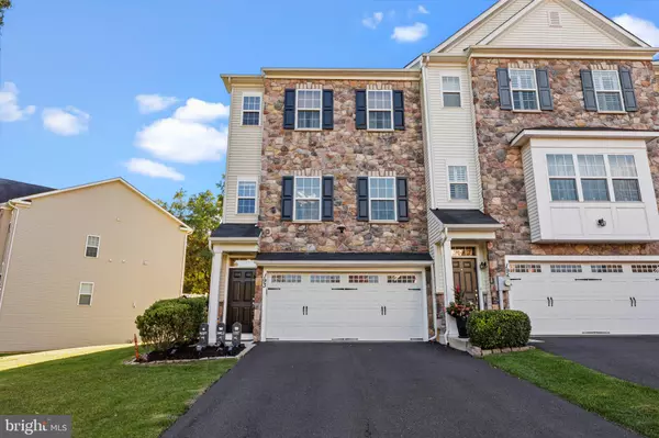 Feasterville Trevose, PA 19053,193 GRAYSTONE DR