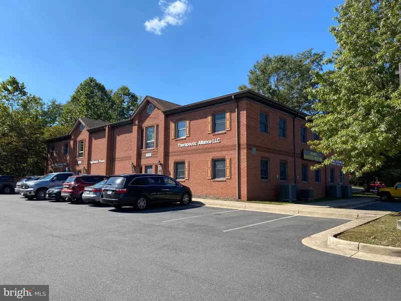 10535 CRESTWOOD DR #203, Manassas, VA 20109