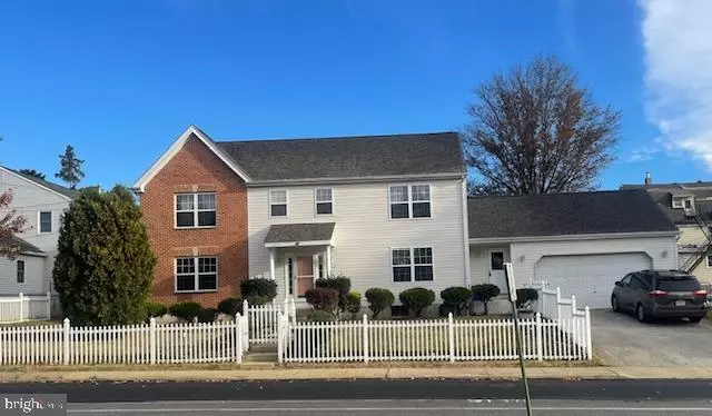 205 SCHOOL LN, Norwood, PA 19074