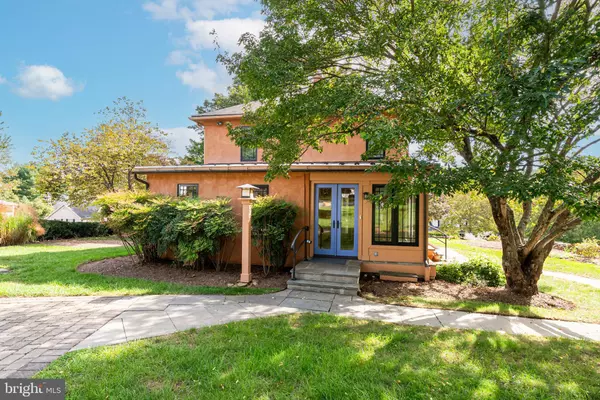 Round Hill, VA 20141,35551 SASSAFRAS DR