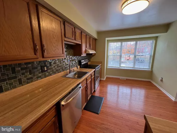 Laurel, MD 20707,8297 LONDONDERRY CT