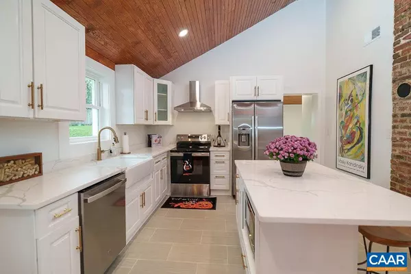 Charlottesville, VA 22902,911 BOLLING AVE