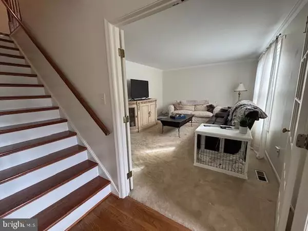 Fairfax, VA 22032,10401 HEADLY CT