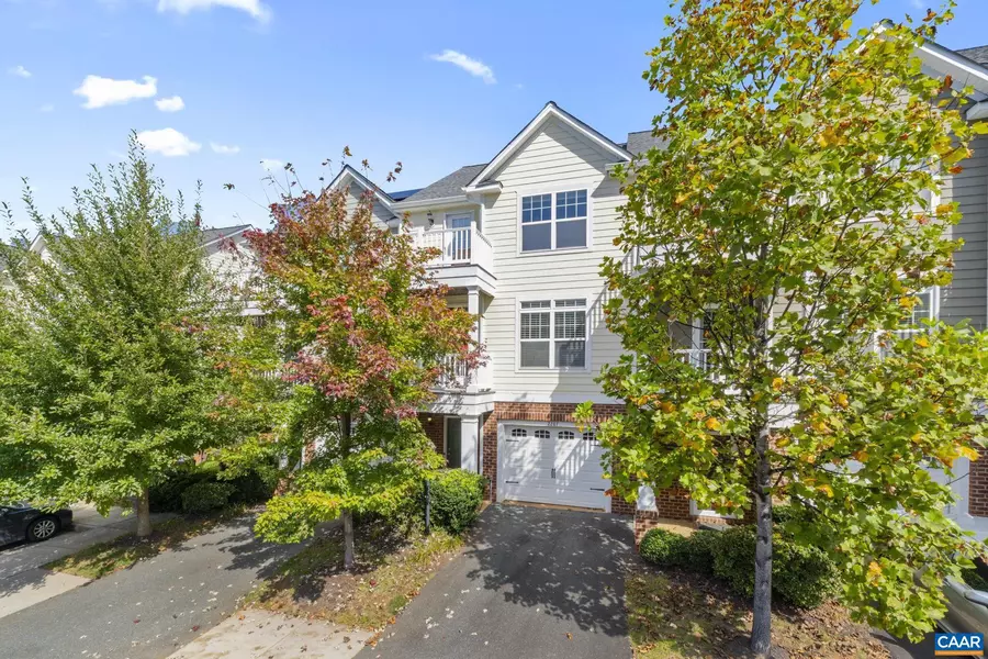 2287 WHITTINGTON DR, Charlottesville, VA 22911