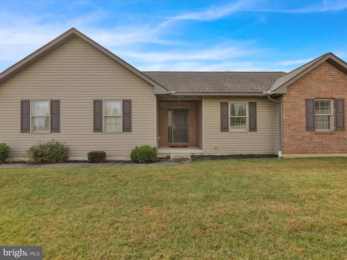 Fredericksburg, PA 17026,26 VILLAGE DR