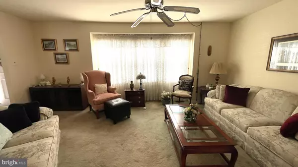 Pennsville, NJ 08070,10 FINNS LN