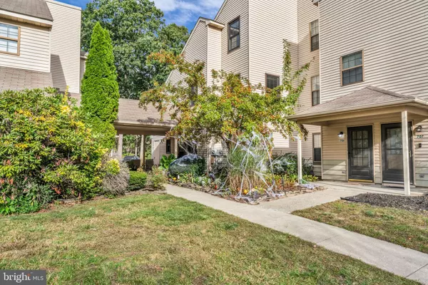 Jackson, NJ 08527,709 BLUEBELL DR