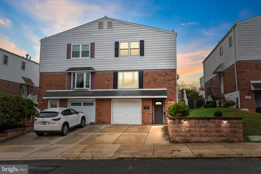 13053 DOROTHY DR, Philadelphia, PA 19116