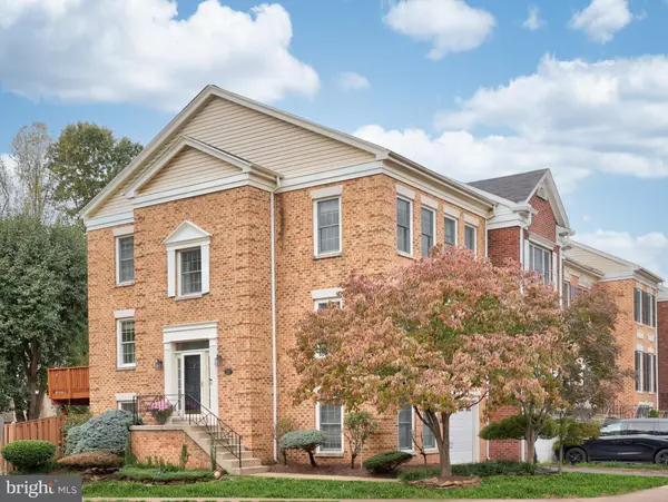 Centreville, VA 20120,5127 WOODFIELD DR