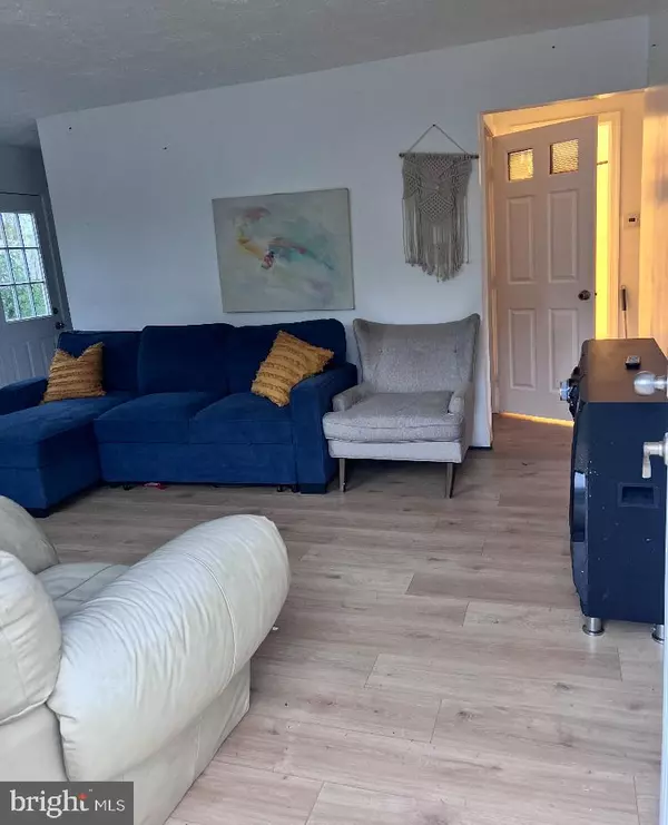 Manassas Park, VA 20111,229 MANASSAS DR