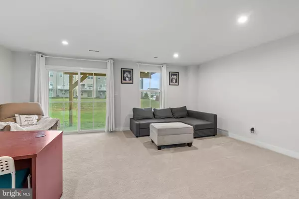 Swedesboro, NJ 08085,104 WATERFORD WAY