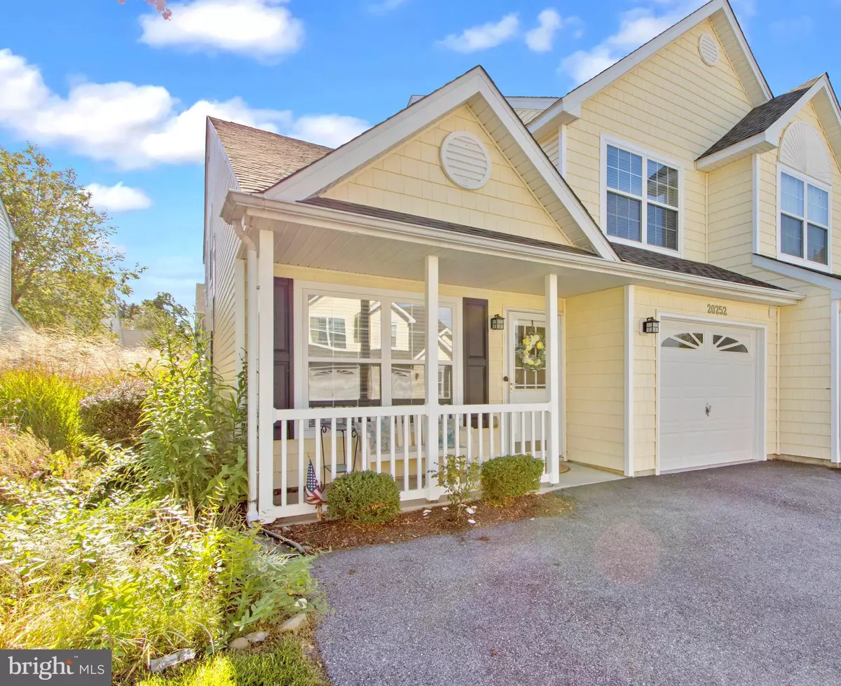 Rehoboth Beach, DE 19971,20252 SIMONTON CT