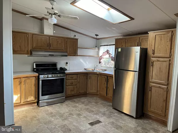 Hamburg, PA 19526,1011 VALLEY CT