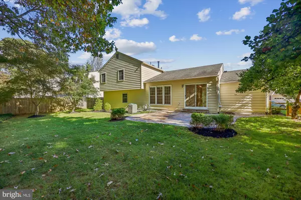 Potomac, MD 20854,11452 BEECHGROVE LN