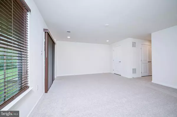 Glen Burnie, MD 21060,613 FOXWOOD DR