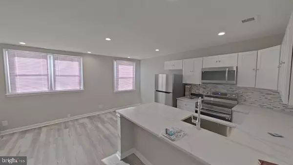 Philadelphia, PA 19120,206 E WALNUT PARK DR