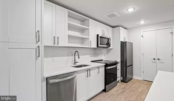 Washington, DC 20016,3990 UPTON ST NW #1B-PARC-1105