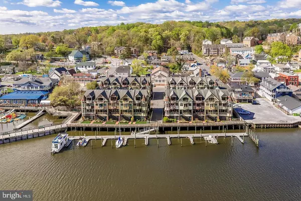 Occoquan, VA 22125,229 MILL ST