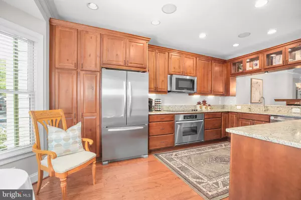 Occoquan, VA 22125,229 MILL ST