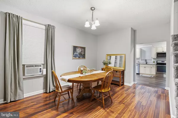 Beverly, NJ 08010,70 PINE ST